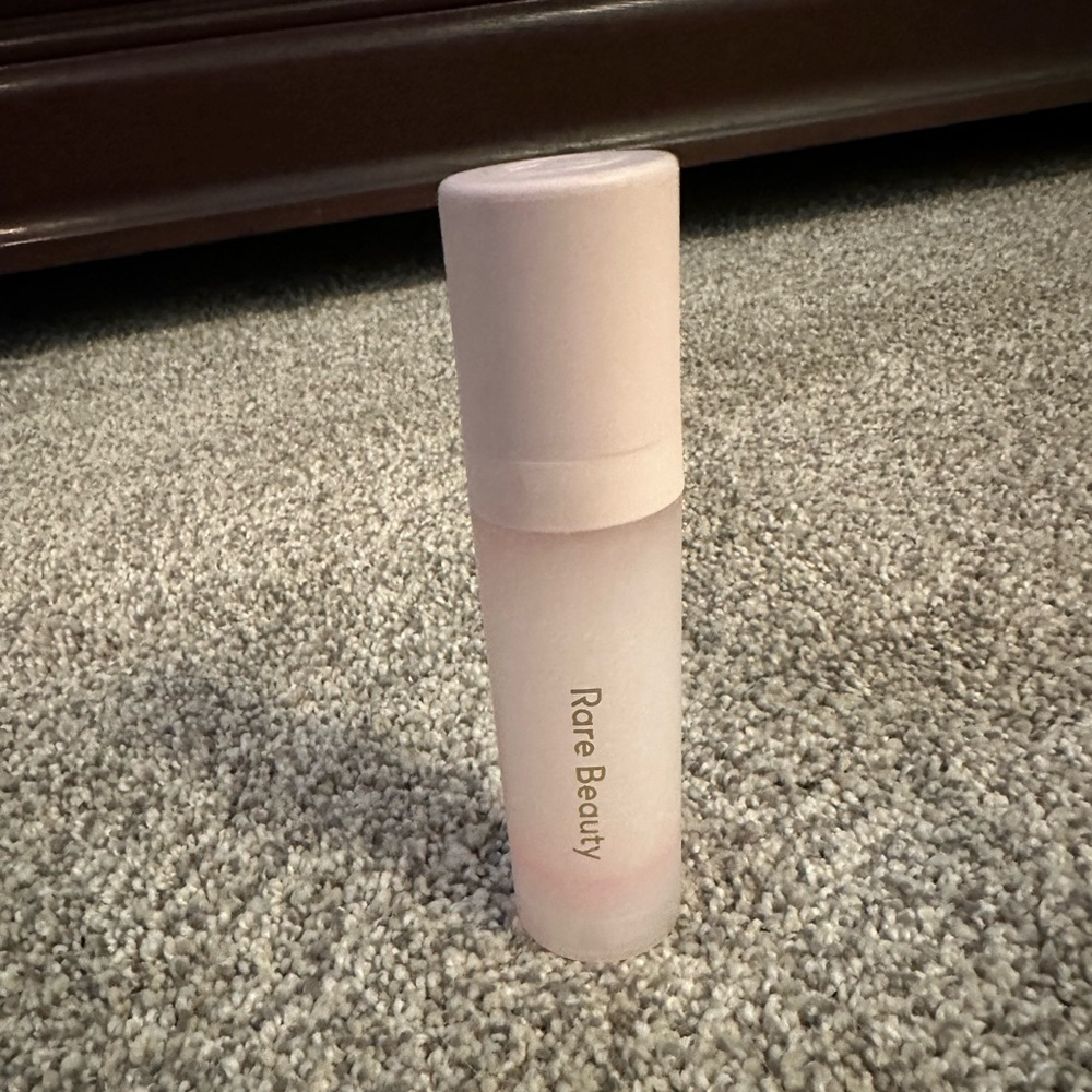 Rare Beauty Pore Diffusing Primer